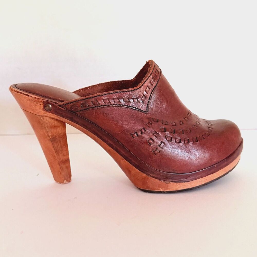 VTG 70s Innovators, Brown Leather High Heel Platform Mules, 7 Clogs